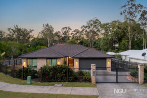  42 Knightsbridge Drive, Chuwar
