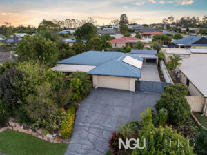  32 Lakeview Drive, Deebing Heights