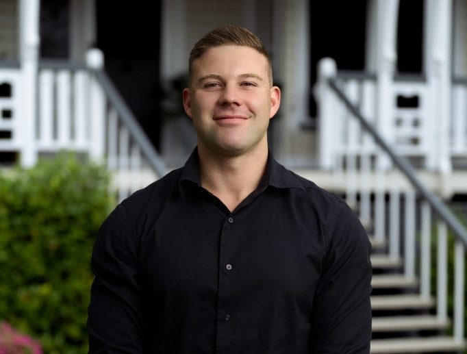 MITCH ONBOARDING 682 x 517px WEBSITE Profile Pic for Purple Bunny
